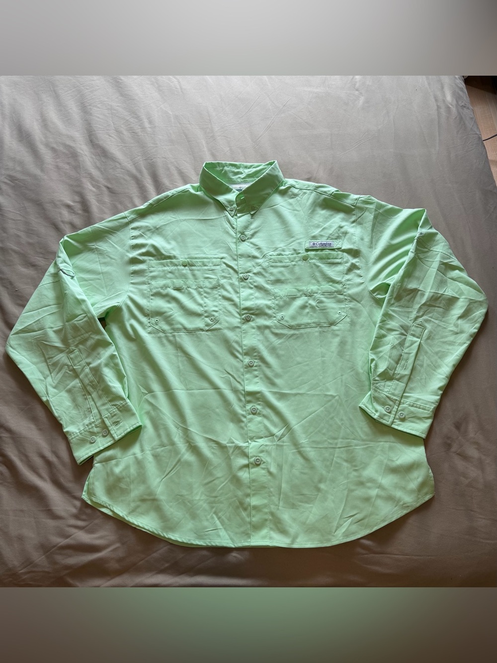 PFG Performance Fishing Gear Button Up Shirt - Light Green Size L